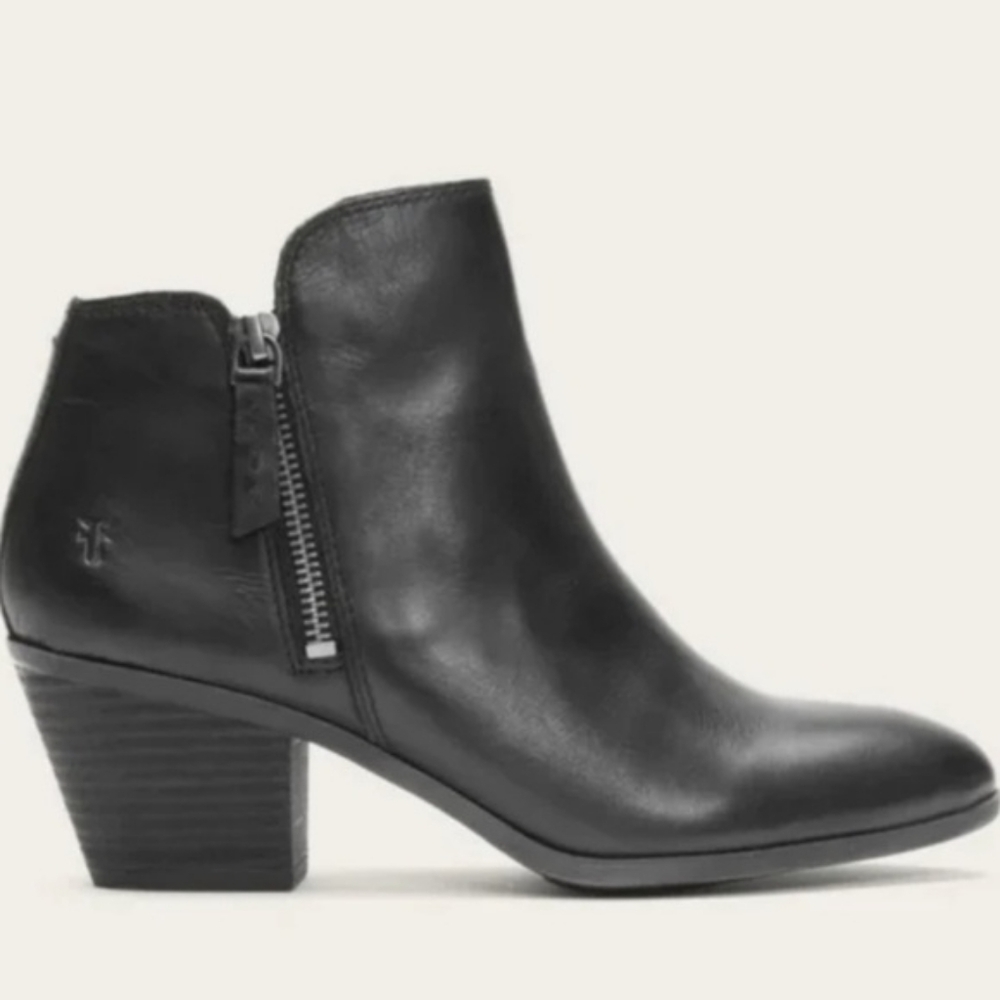 Frye Black Judith Leather Heeled Ankle Zip Boots
